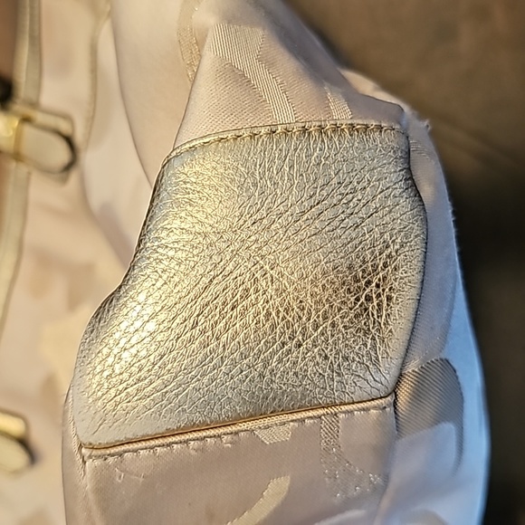 Gold-Tone Coach Signature Tote Bag - Picture 8 of 9